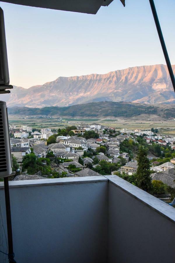 Hotel Sofra Gjirokastër Exterior foto